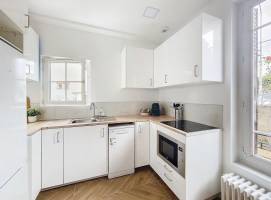 Marie HARE - Marie Hare